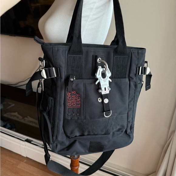 Blac Bag - Picture 2 of 10